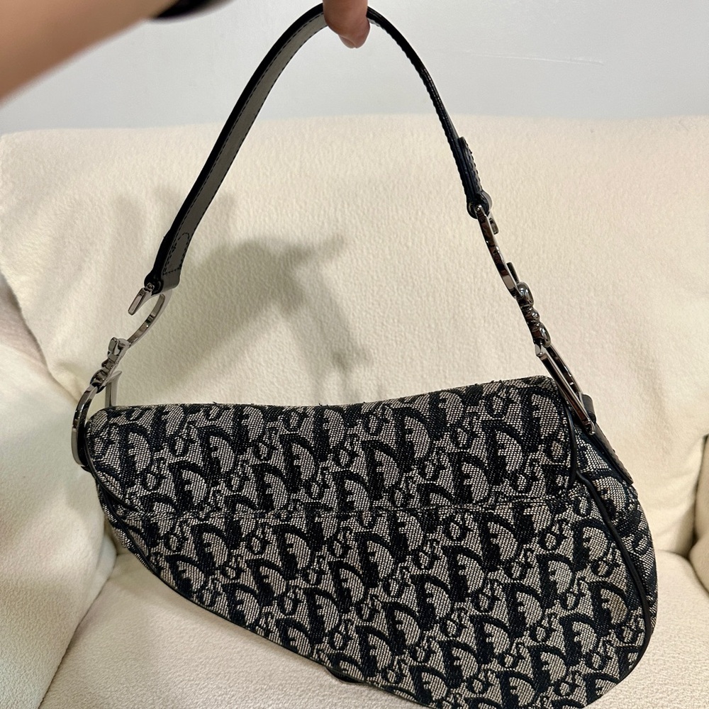 Dior Monogram Black and Gray Shoulder Bag - Picture 2 of 15